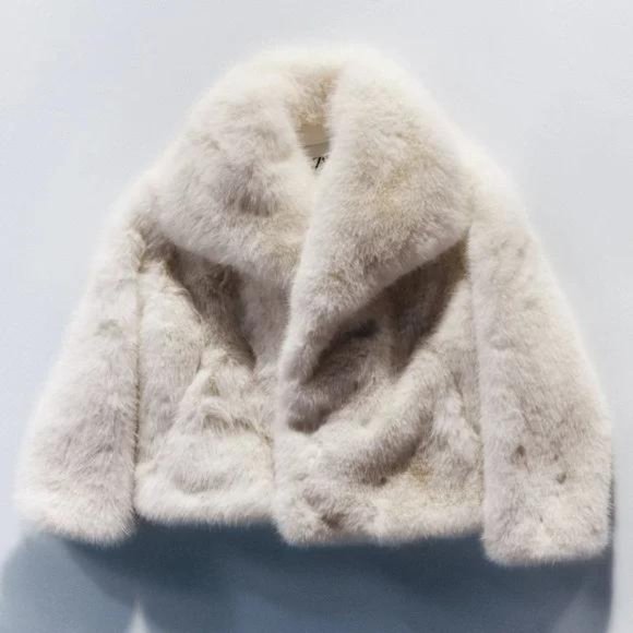 ZARA SHORT FAUX FUR JACKET ZW COLLECTION - Picture 4 of 5